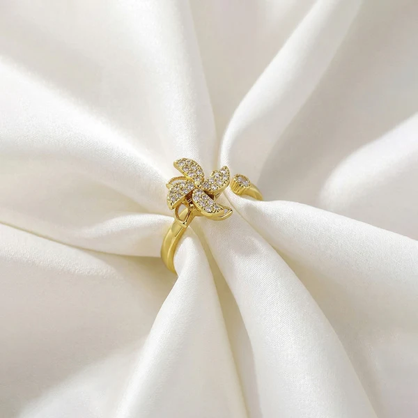 Fleuré Rotatable Open Ring - Image 3