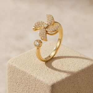 Fleuré Rotatable Open Ring