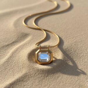 Minimal Crystal Pendant Necklace