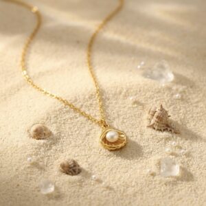 Shell Pearl Pendant Necklace
